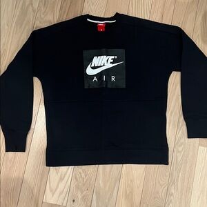 Nike crewneck